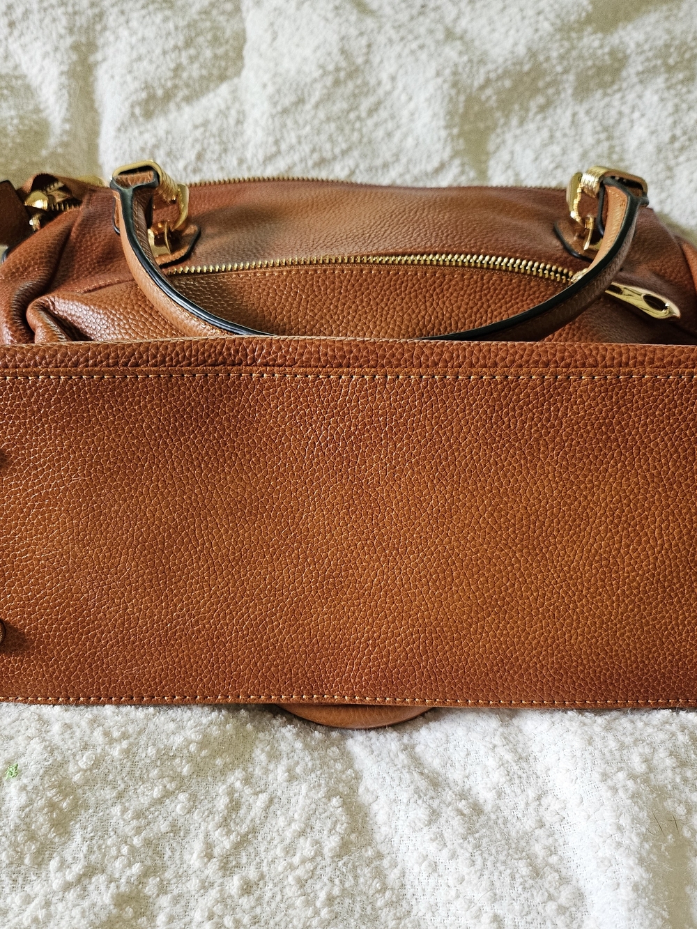 Classic Katee Leather Satchel Handbag - Elegant Everyday Tote - Picture 3 of 10